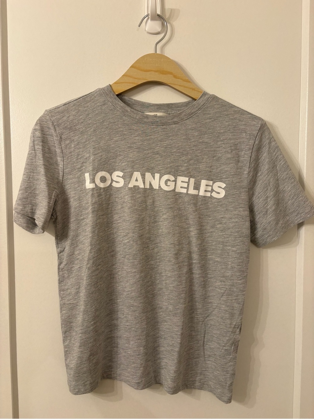 H&M Grey T‑Shirt with White "Los Angeles" Graphic